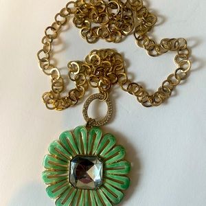 Green oversized flower necklace